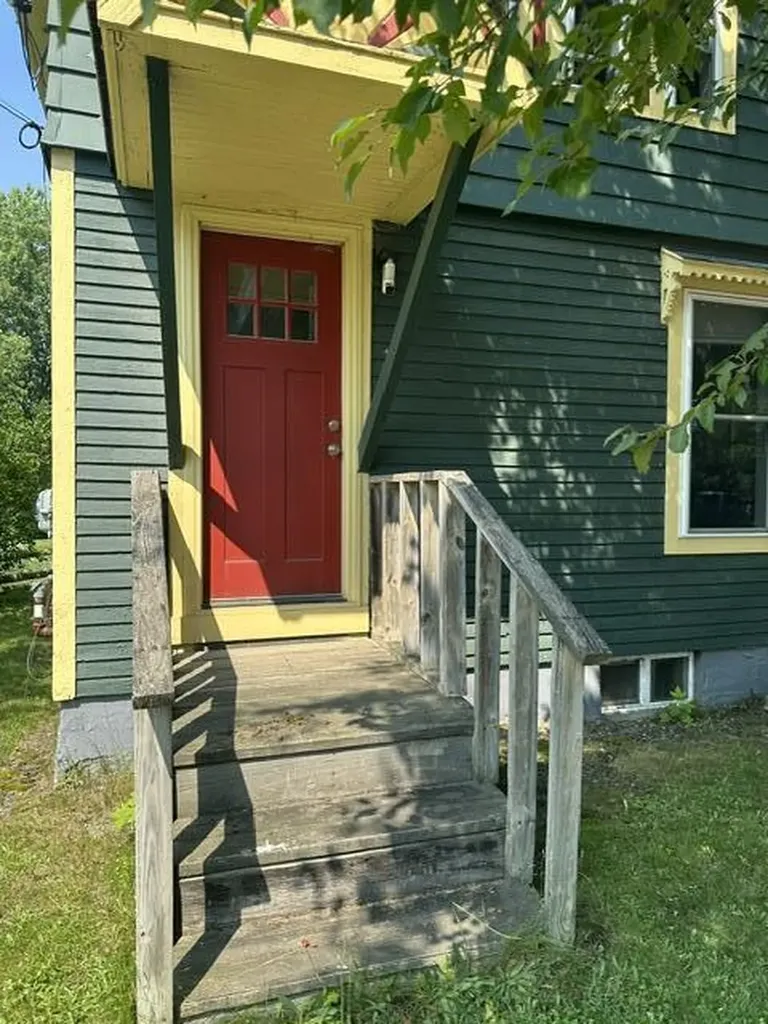 57 Perkins Street Bangor ME 04401