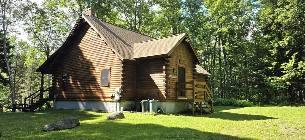 81 Spruce Road Rockwood T1 R1 Nbkp ME 04478