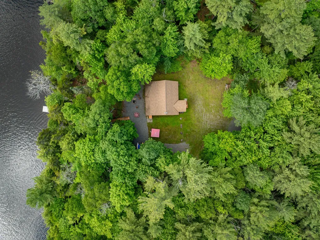 81 Spruce Road Rockwood T1 R1 Nbkp ME 04478