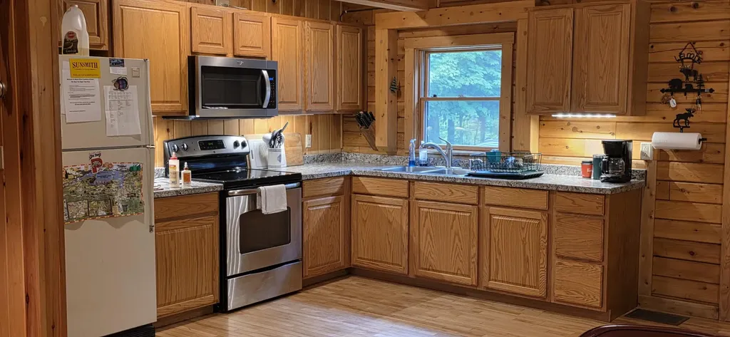81 Spruce Road Rockwood T1 R1 Nbkp ME 04478