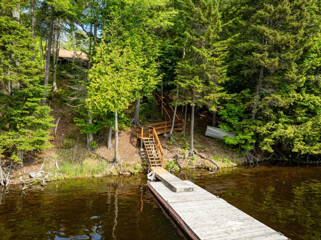 81 Spruce Road Rockwood T1 R1 Nbkp ME 04478
