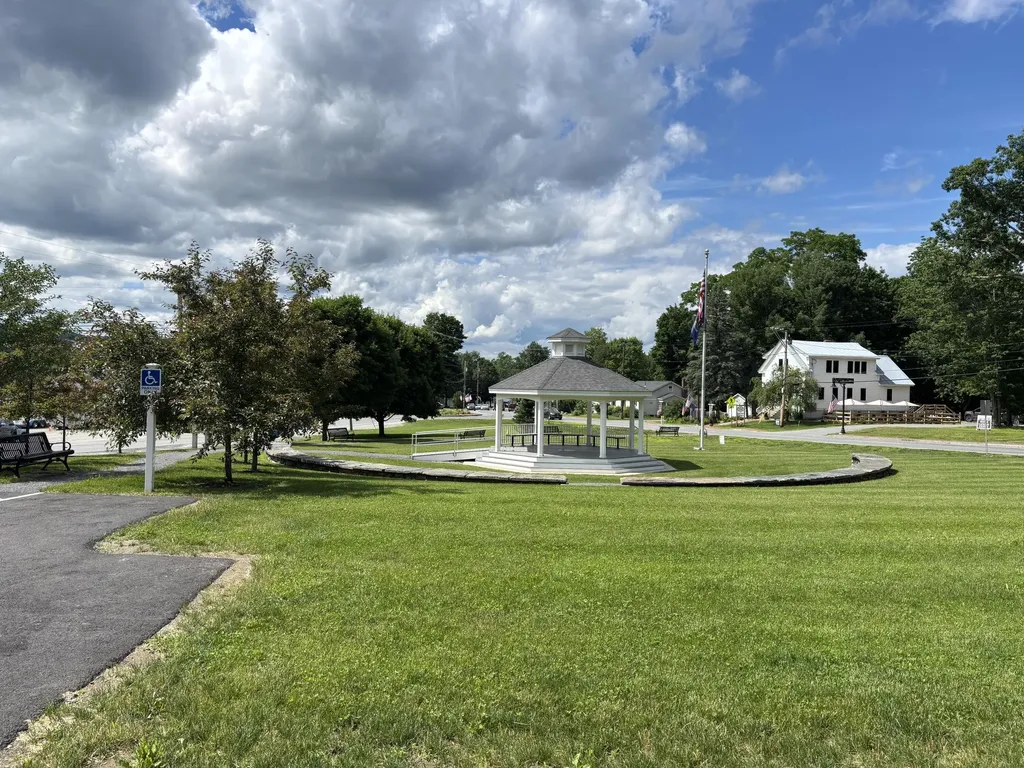 1012 West Road Belgrade ME 04917