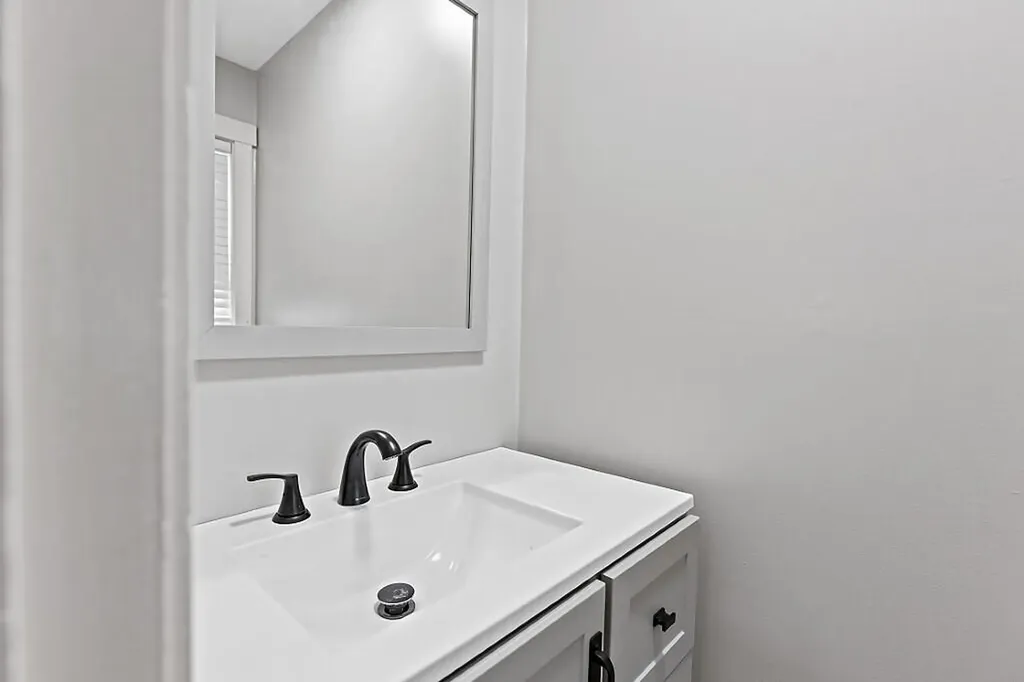 23 W Hill Road Gardiner ME 04345