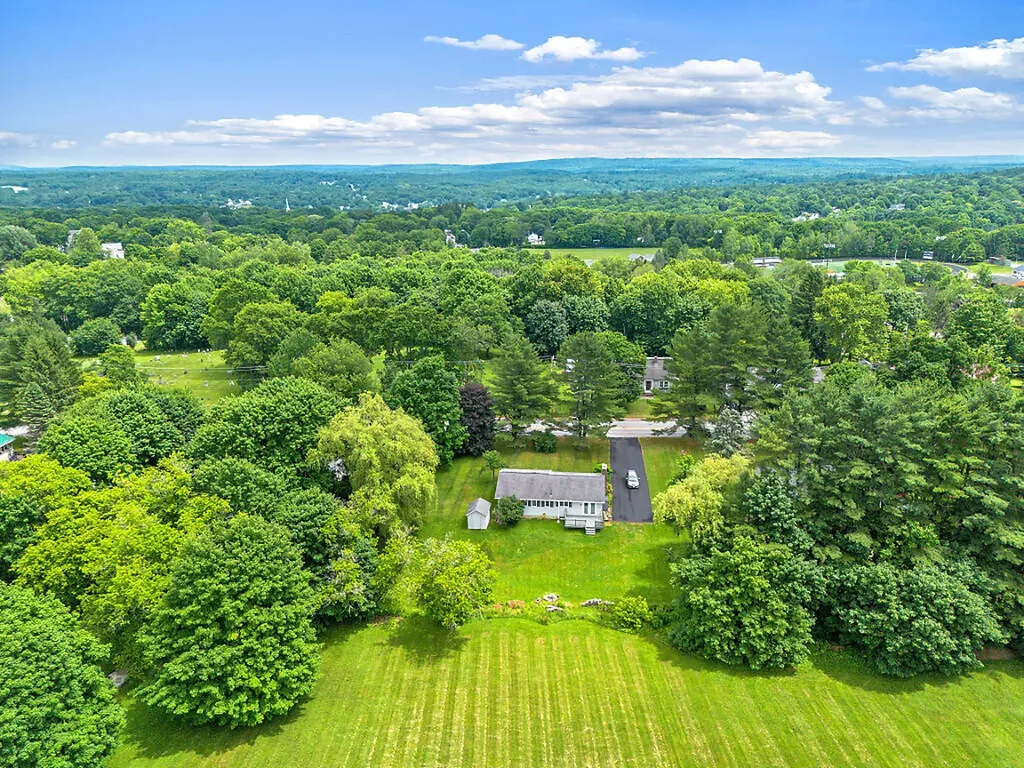 23 W Hill Road Gardiner ME 04345