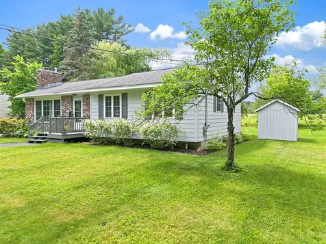23 W Hill Road Gardiner ME 04345