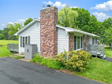 23 W Hill Road Gardiner ME 04345
