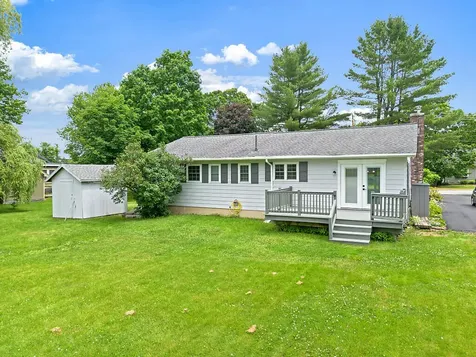23 W Hill Road Gardiner ME 04345