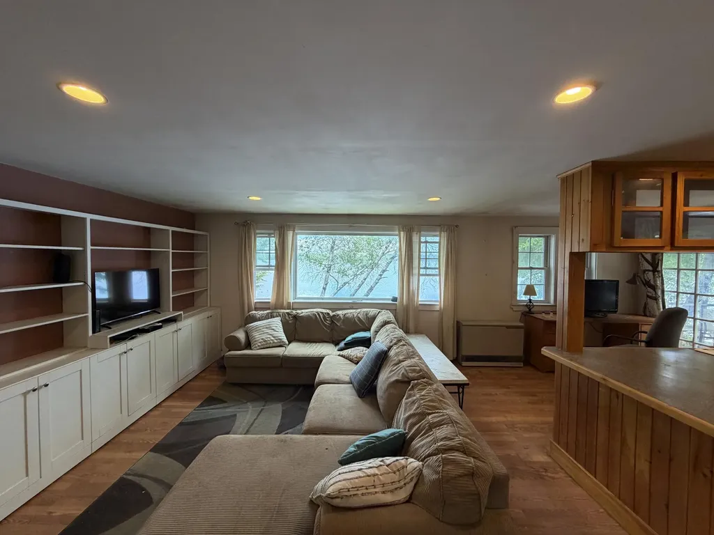 198 Taylor Street Lincoln ME 04457