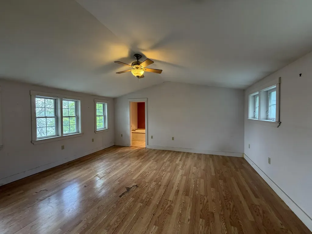 198 Taylor Street Lincoln ME 04457