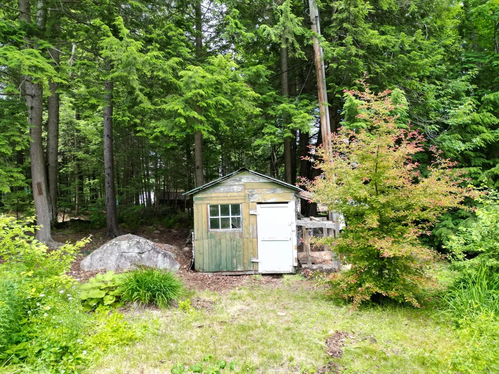 198 Taylor Street Lincoln ME 04457