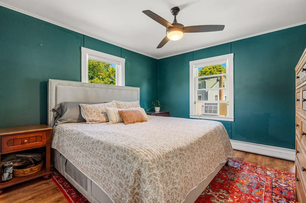 4 Halstead Street Kittery ME 03904