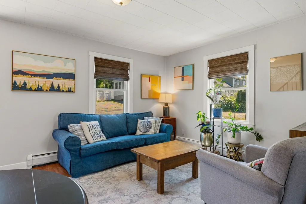 4 Halstead Street Kittery ME 03904