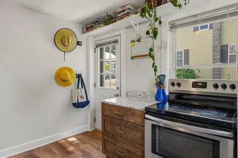 4 Halstead Street Kittery ME 03904