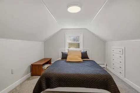 4 Halstead Street Kittery ME 03904