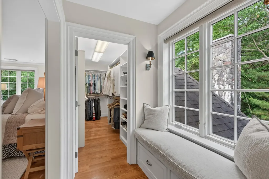 19 Tiger Lily Lane Cape Elizabeth ME 04107
