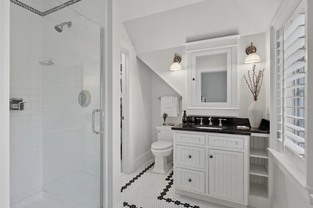 19 Tiger Lily Lane Cape Elizabeth ME 04107