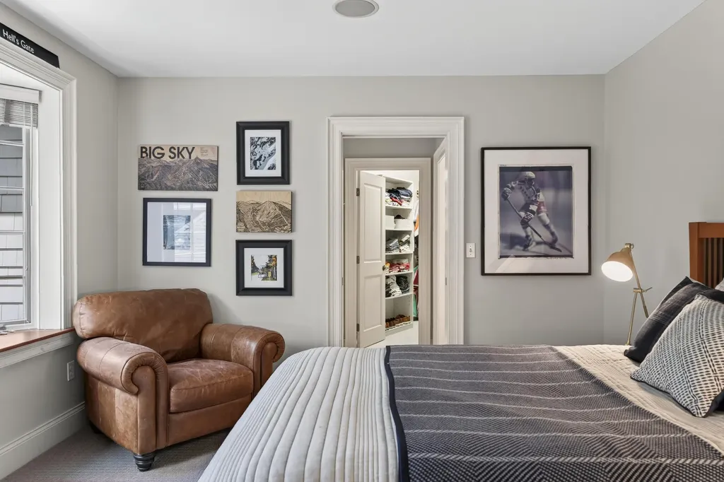 19 Tiger Lily Lane Cape Elizabeth ME 04107