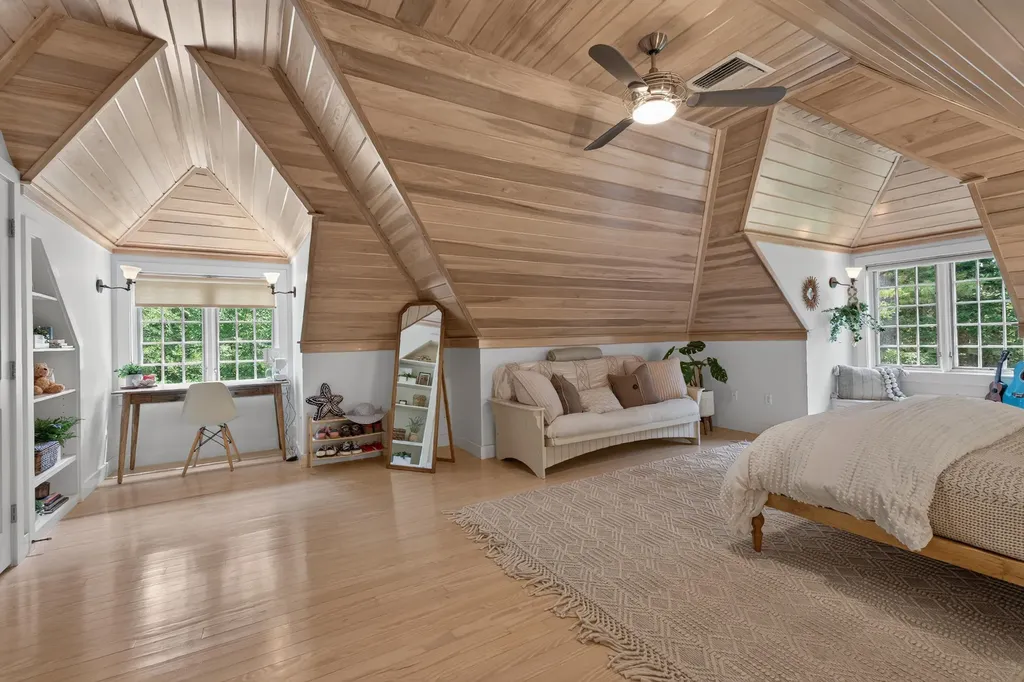 19 Tiger Lily Lane Cape Elizabeth ME 04107