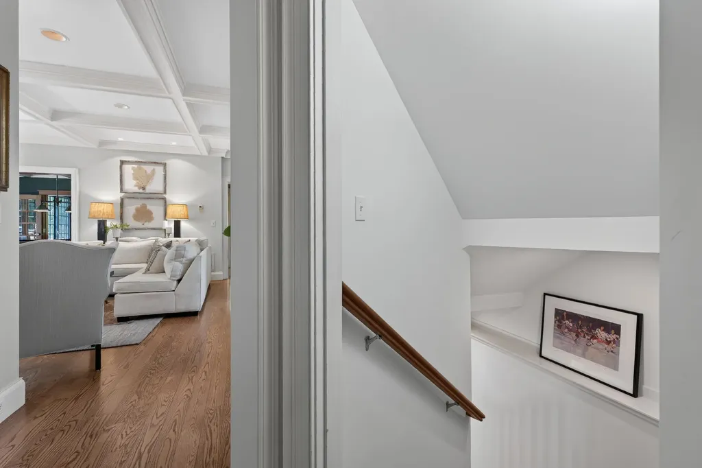 19 Tiger Lily Lane Cape Elizabeth ME 04107