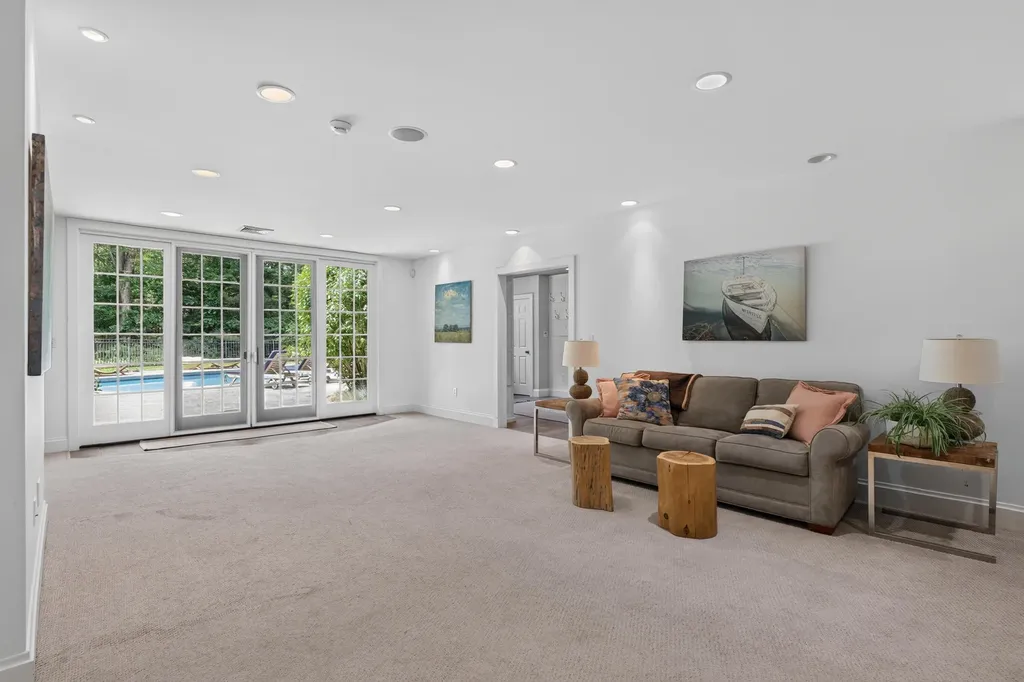 19 Tiger Lily Lane Cape Elizabeth ME 04107