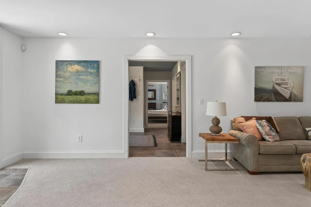 19 Tiger Lily Lane Cape Elizabeth ME 04107