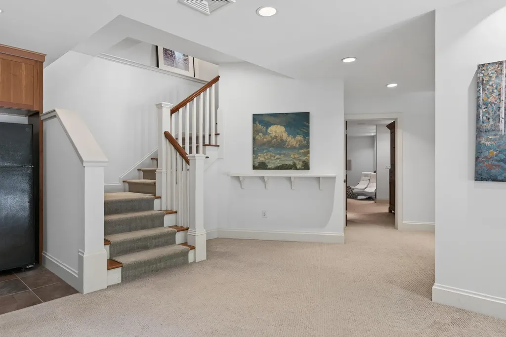 19 Tiger Lily Lane Cape Elizabeth ME 04107