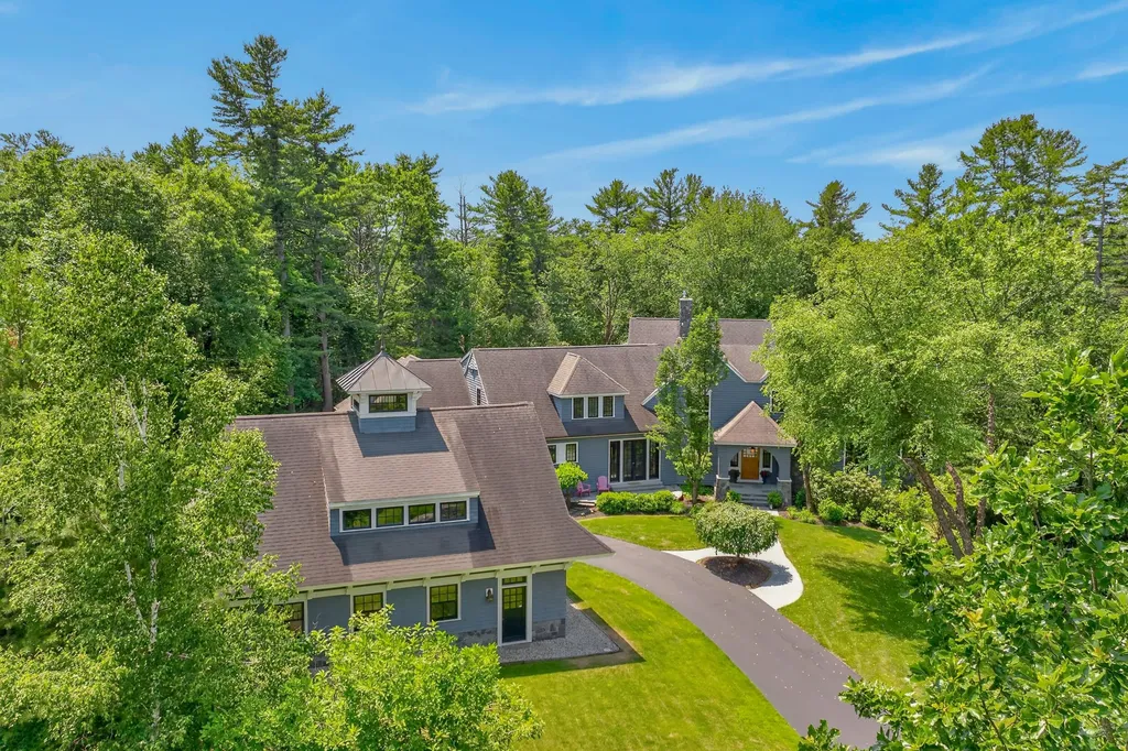 19 Tiger Lily Lane Cape Elizabeth ME 04107
