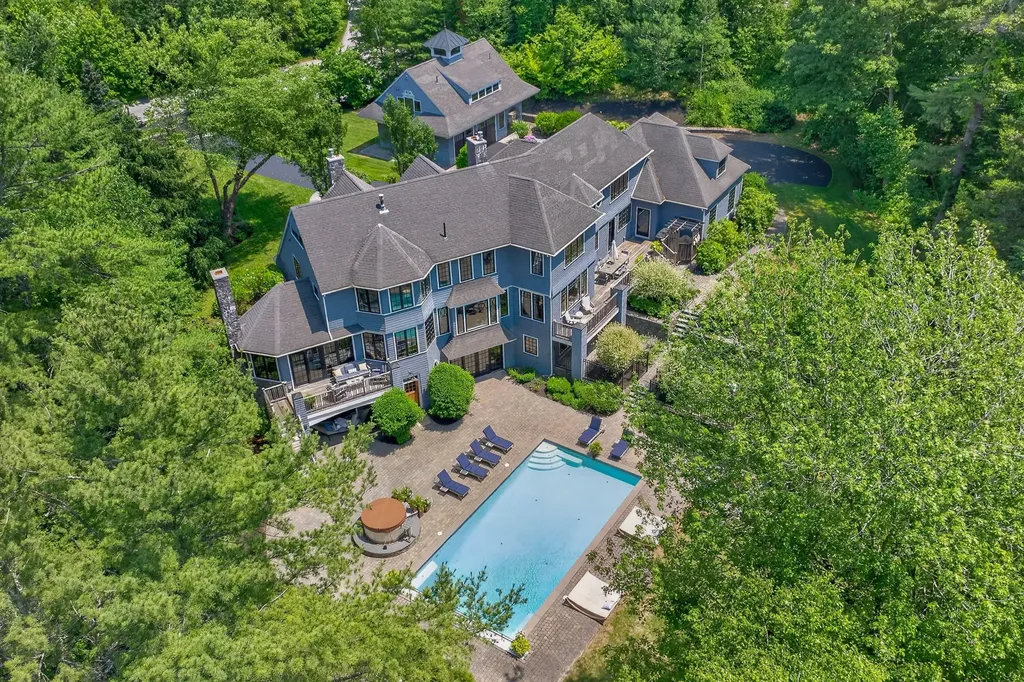 19 Tiger Lily Lane Cape Elizabeth ME 04107