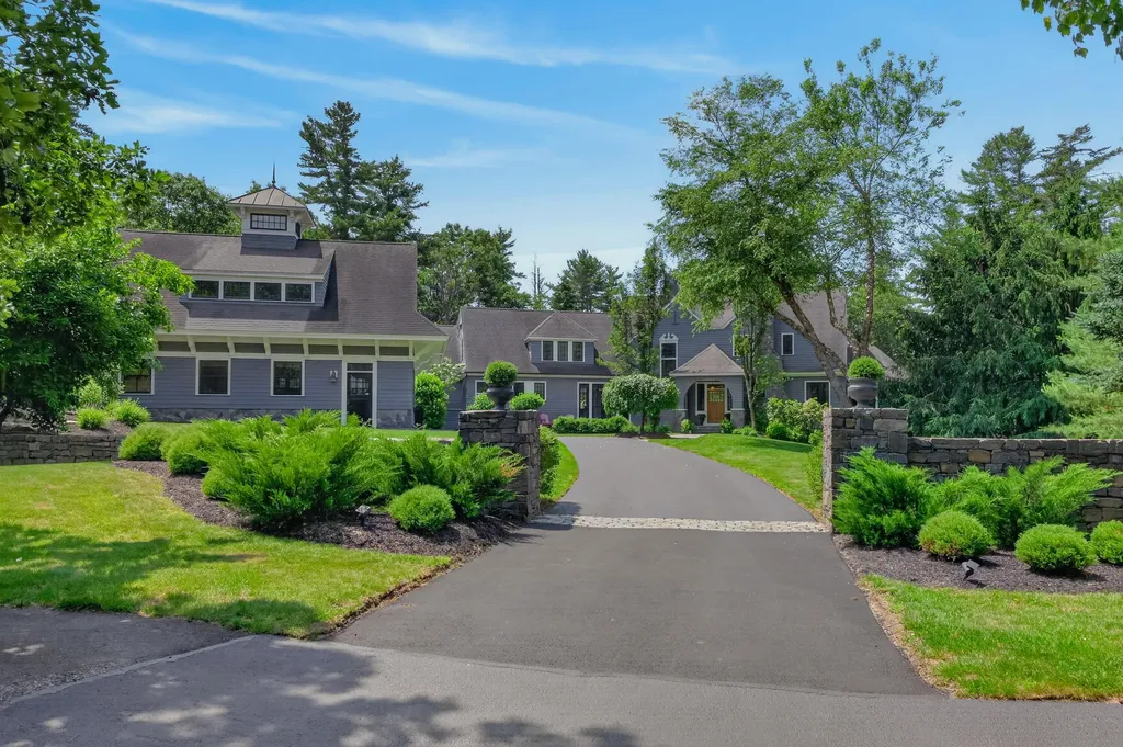 19 Tiger Lily Lane Cape Elizabeth ME 04107