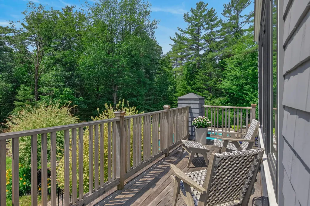 19 Tiger Lily Lane Cape Elizabeth ME 04107