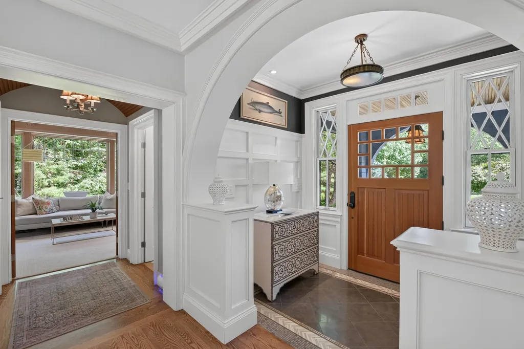 19 Tiger Lily Lane Cape Elizabeth ME 04107
