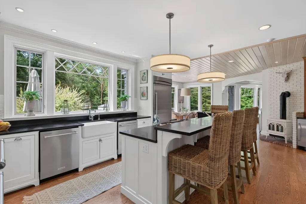 19 Tiger Lily Lane Cape Elizabeth ME 04107