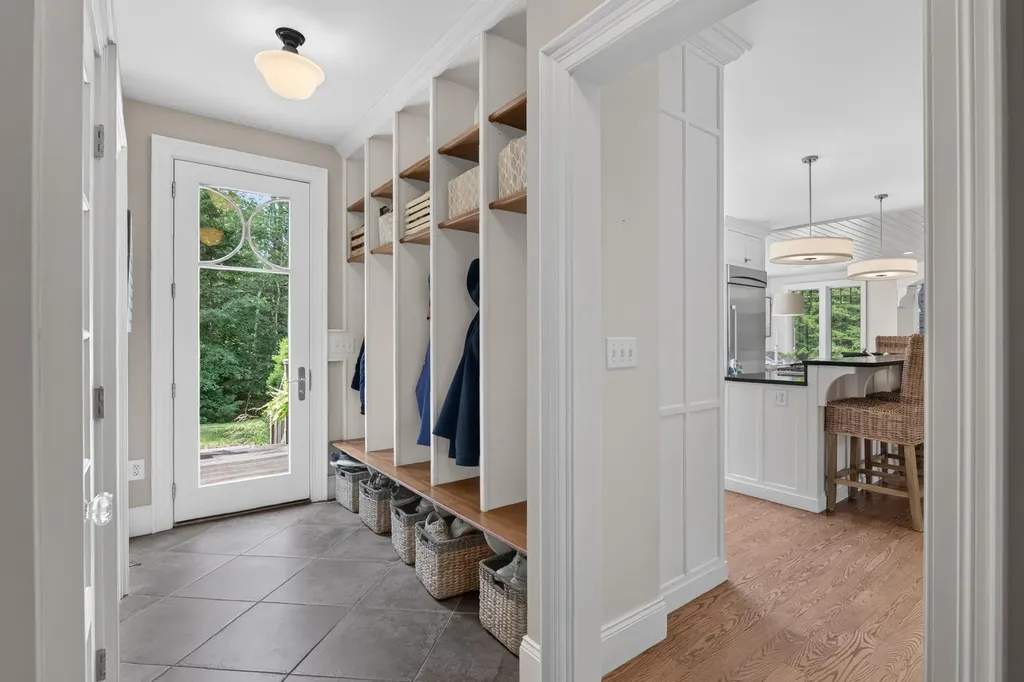 19 Tiger Lily Lane Cape Elizabeth ME 04107