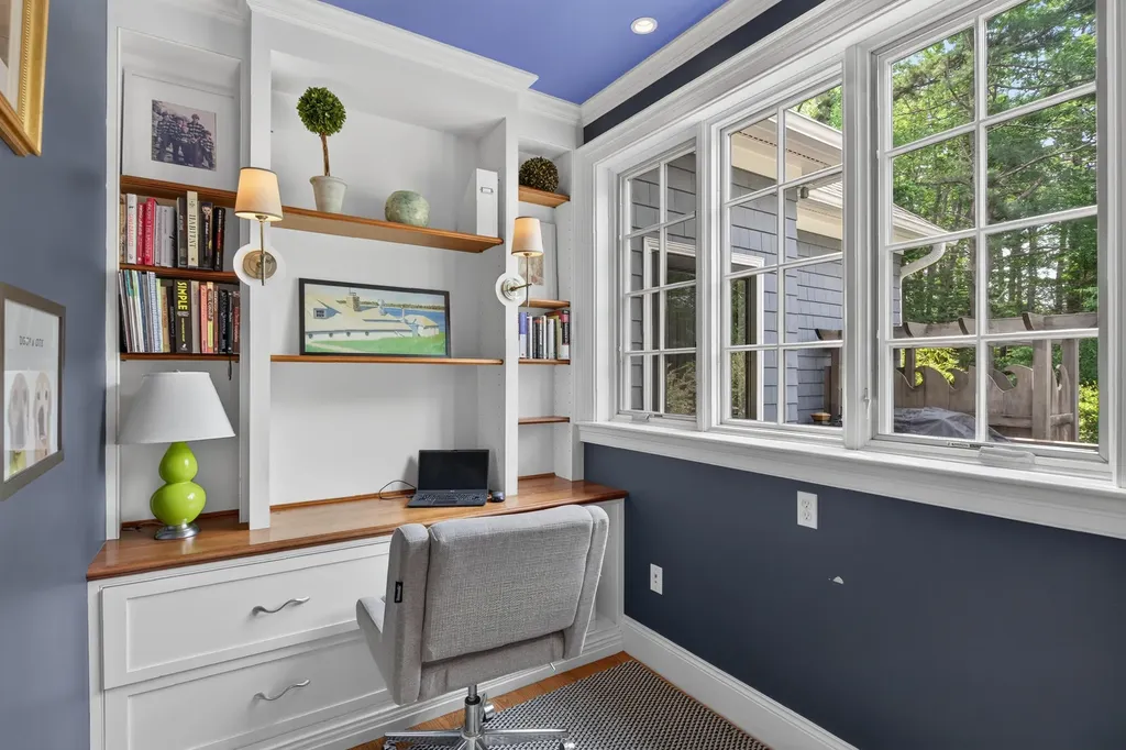 19 Tiger Lily Lane Cape Elizabeth ME 04107