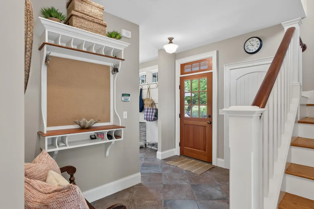 19 Tiger Lily Lane Cape Elizabeth ME 04107