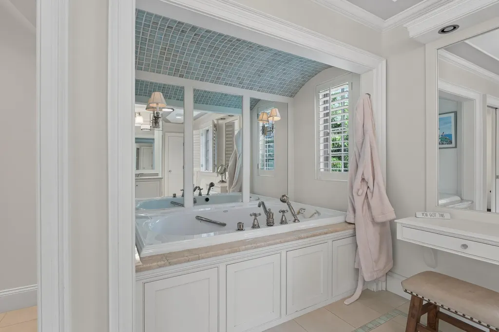 19 Tiger Lily Lane Cape Elizabeth ME 04107