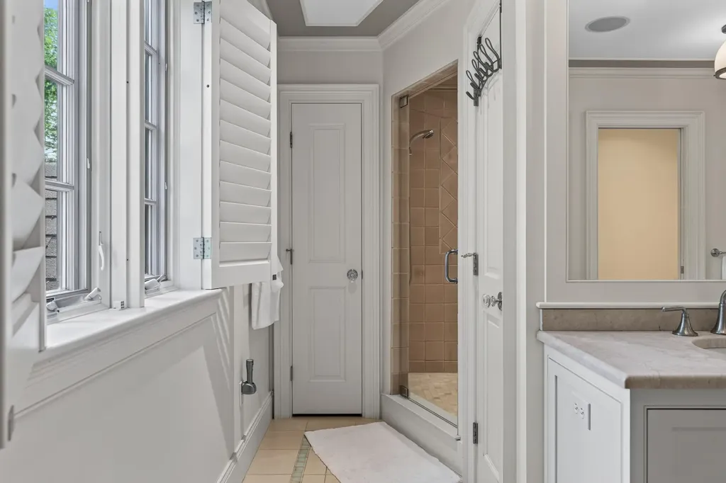 19 Tiger Lily Lane Cape Elizabeth ME 04107