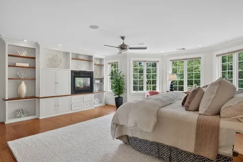 19 Tiger Lily Lane Cape Elizabeth ME 04107