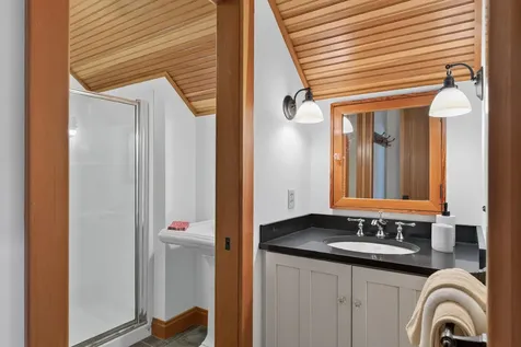 19 Tiger Lily Lane Cape Elizabeth ME 04107