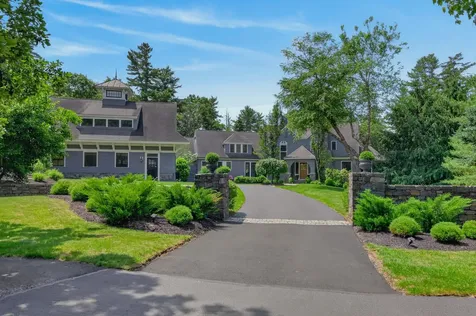 19 Tiger Lily Lane Cape Elizabeth ME 04107