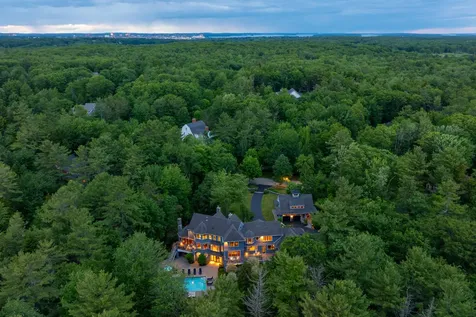 19 Tiger Lily Lane Cape Elizabeth ME 04107