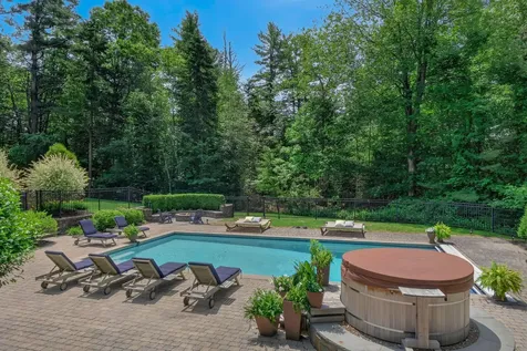 19 Tiger Lily Lane Cape Elizabeth ME 04107