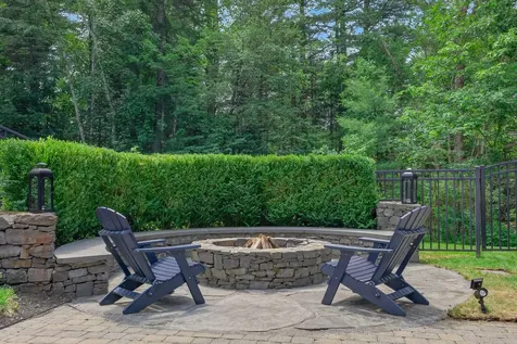 19 Tiger Lily Lane Cape Elizabeth ME 04107