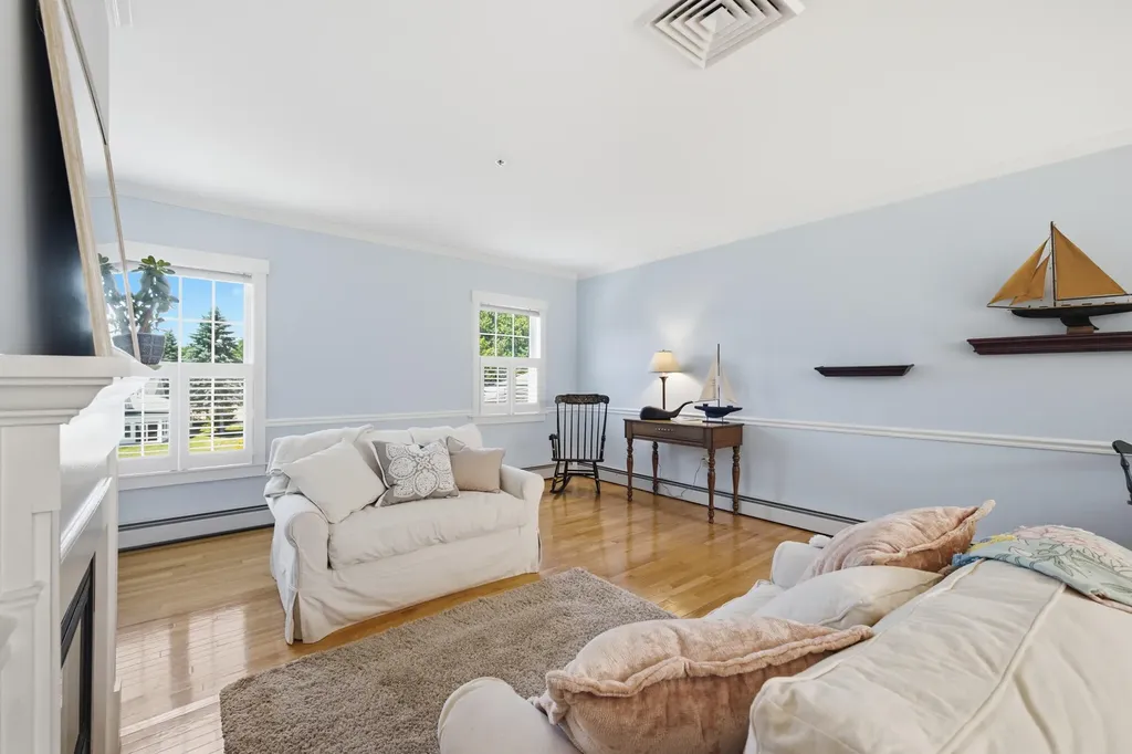 106 Farragut Way Kennebunk ME 04043