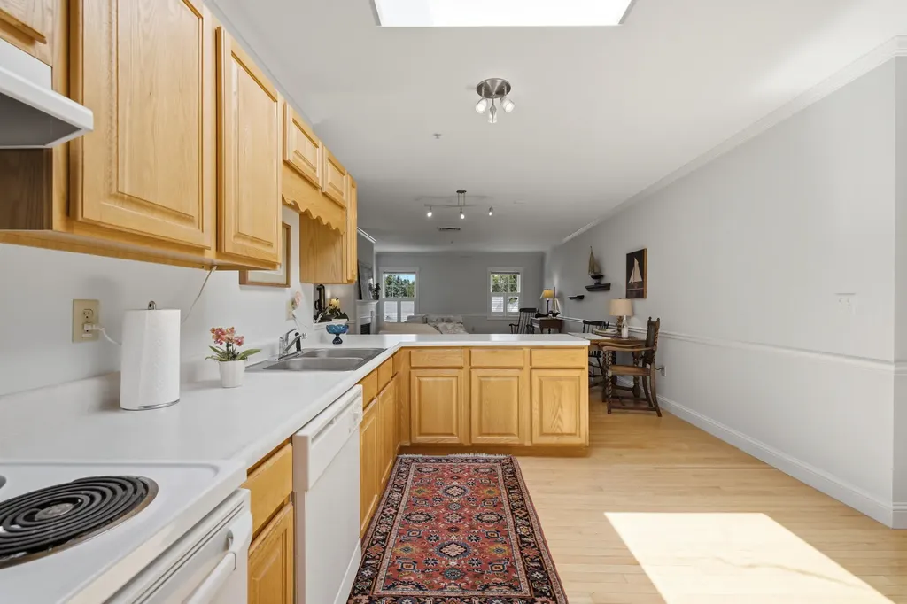 106 Farragut Way Kennebunk ME 04043