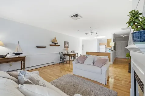 106 Farragut Way Kennebunk ME 04043