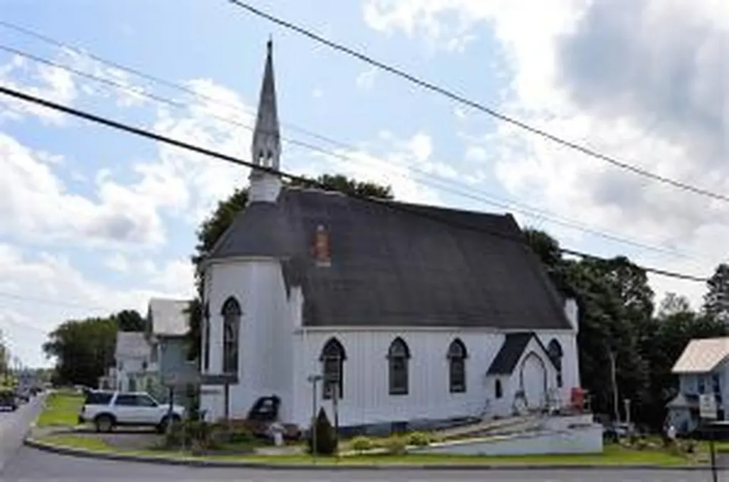 103 Spring Street Dexter ME 04930