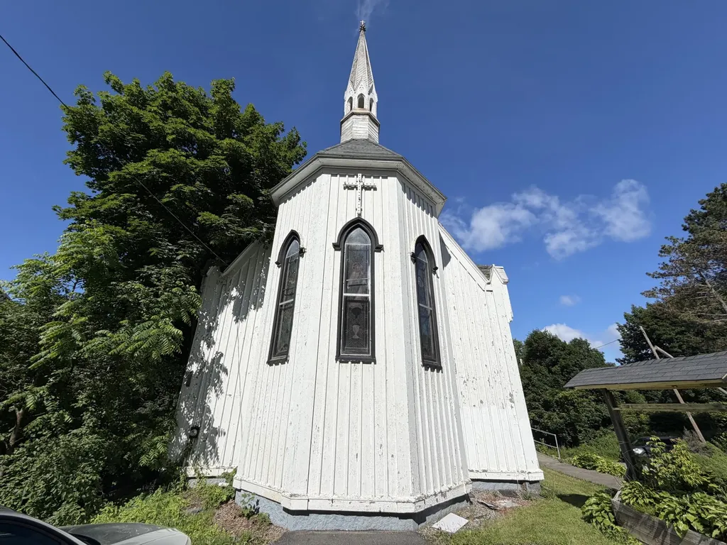 103 Spring Street Dexter ME 04930