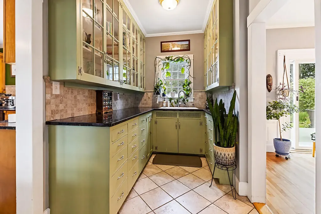 112 Mayflower Hill Drive Waterville ME 04901