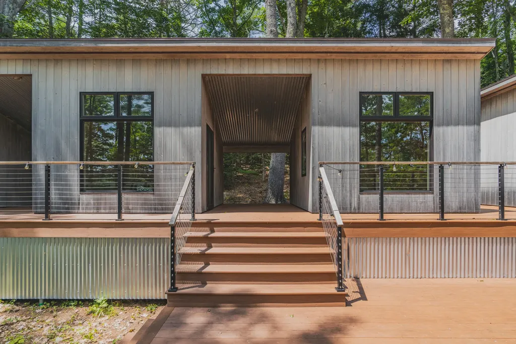 25 Sunset Drive Somerville ME 04348